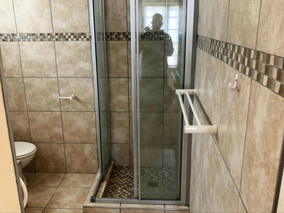 Green Pastures Guesthouse Джордж Екстер'єр фото